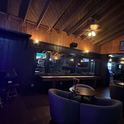 Sports Bar 44
