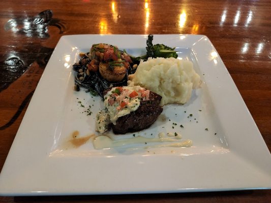 Alex's Kitchen by null