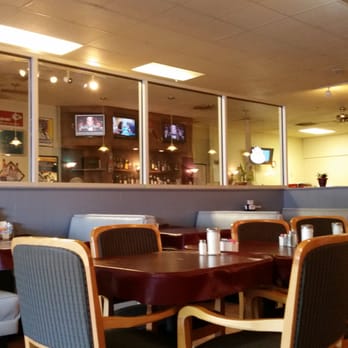 Square 109 Restaurant & Bar - Full bar and retro furnishings. - American Near Me - Clinton, Missouri Square 109 Restaurant & Bar - Full bar and retro furnishings. - American Near Me - Clinton, Missouri