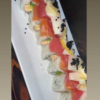 Umi Sushi - I forgot the name to this roll - Sushi Bars Near Me - Vacaville, California