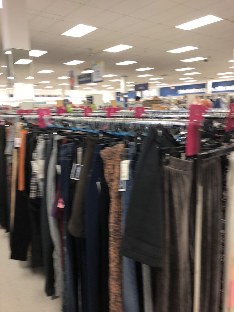 MARSHALLS DEPARTMENT STORE Updated September 2024 10 Reviews 1440