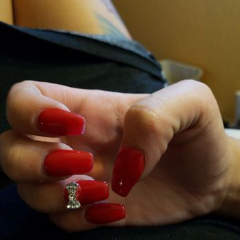 Quality Nails & Spa - My manicure after Mimi fixed it - Nail Salons Near Me - Long Beach, California Quality Nails & Spa - My manicure after Mimi fixed it - Nail Salons Near Me - Long Beach, California