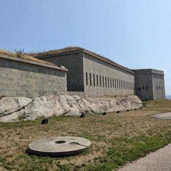 Fort Trumbull State Park - Fort Trumbull State Park, New London - Parks Near Me - New London, Connecticut