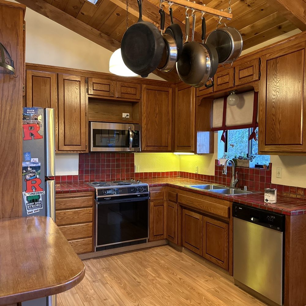 YB Painting - Restained kitchen cabinets - Painters Near Me YB Painting - Restained kitchen cabinets - Painters Near Me