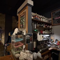 Friendly Coffee Lounge - Inside coffee bar