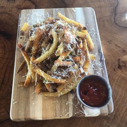 Fitzel Winery - Truffle Fries - taste great!