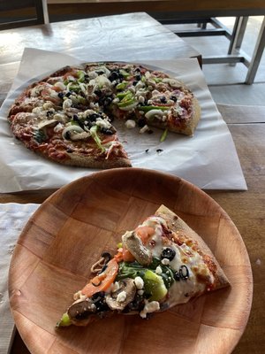 Southpaws Pizza and Sports Bar by null