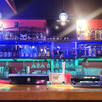 Cute Robot Japanese Kitchen - Upstairs bar - Japanese Curry Near Me - Milwaukee, Wisconsin Cute Robot Japanese Kitchen - Upstairs bar - Japanese Curry Near Me - Milwaukee, Wisconsin