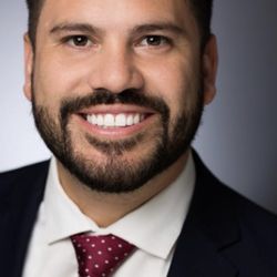 La Smiles Endodontics - Crook Ricardo Martin , family related.