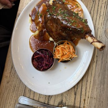 Makars Gourmet Mash Bar - Lamb shank - Scottish Near Me - Old Town, EDH Makars Gourmet Mash Bar - Lamb shank - Scottish Near Me - Old Town, EDH