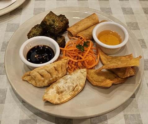 Farmsook Thai Kitchen Restaurant by null