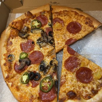 1803 Pizza Kitchen - Greasy tasteless pizza. - Pizza Near Me - Orlando, Florida 1803 Pizza Kitchen - Greasy tasteless pizza. - Pizza Near Me - Orlando, Florida