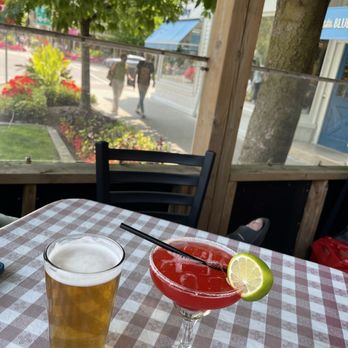 Mama Cucina - Drinks - Italian Near Me - Niagara-on-the-Lake, Ontario Mama Cucina - Drinks - Italian Near Me - Niagara-on-the-Lake, Ontario