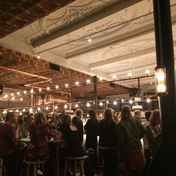 Albert's Schloss - Bar area - Bars Near Me - Manchester, XGM
