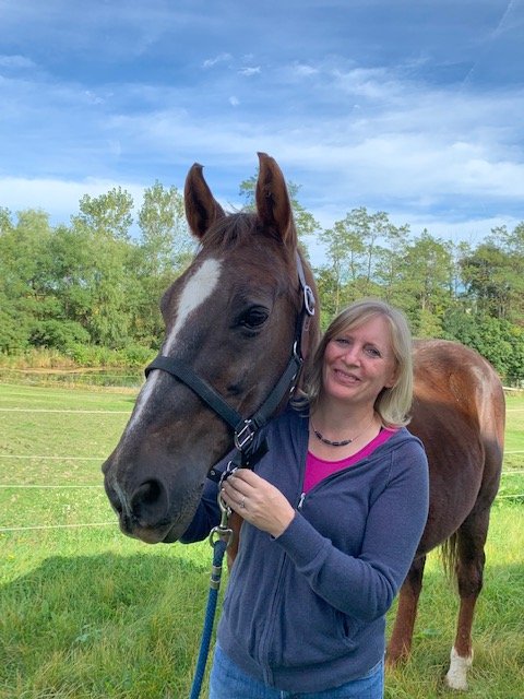 Tara Pratt and White Horse stable - equestrian in Stanley, NY