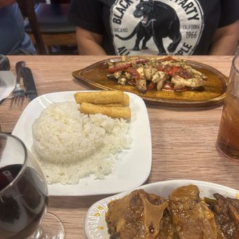 La Roca - Grilled chicken, white rice and yucca - Cuban Near Me - Cape Coral, Florida