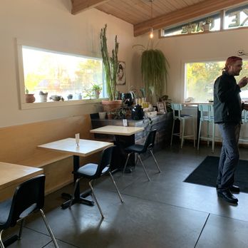 Jet Black Coffee - Inside - Coffee & Tea Near Me - Portland, Oregon