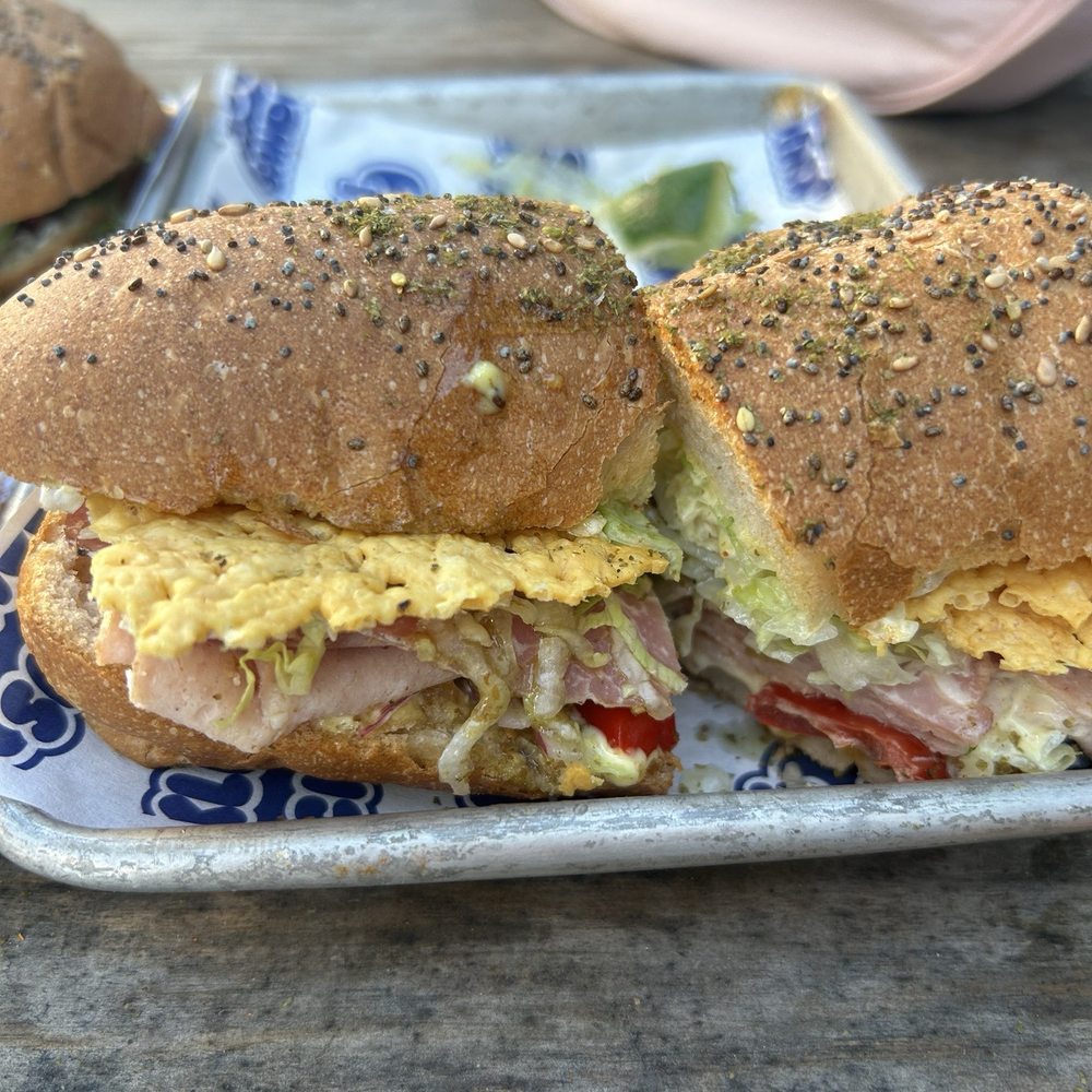 Knuckle sandwich