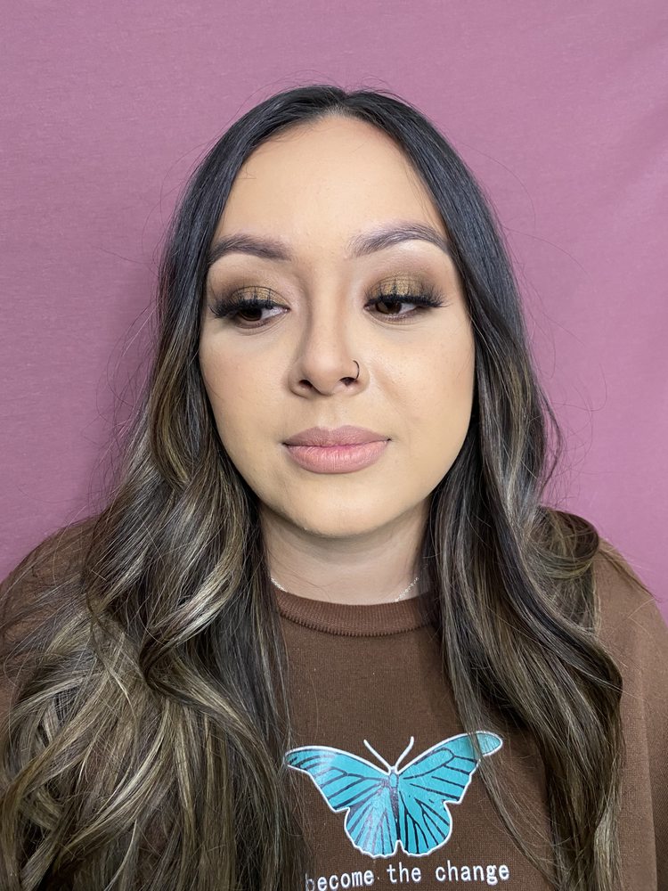 Daisy Michel Logo