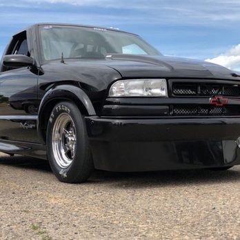 Pinup's Detailing - Exterior Polish & Ceramic Coating - Auto Detailing Near Me - Nisku, Alberta Pinup's Detailing - Exterior Polish & Ceramic Coating - Auto Detailing Near Me - Nisku, Alberta
