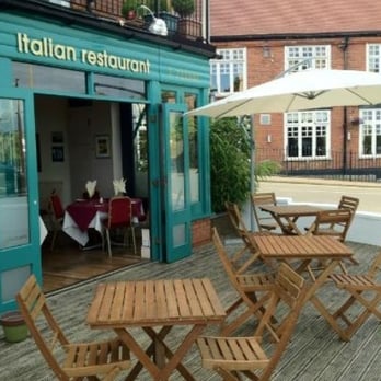 Giuliano's - Al fresco dining! - Italian Near Me - Barry, VGL