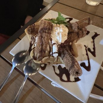 El Matador Restaurant - Spanish Near Me - East Patchogue, New York