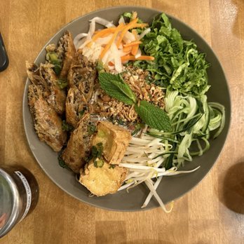 Sen Saigon - #17 Bun Cha Gio / Vermicelli Noodle Bowl with Spring Rolls - Vegan Near Me - New York, New York