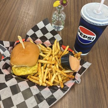 Woolworth’s Luncheonette - Woolworth's Burger Combo - Diners Near Me - Bakersfield, California Woolworth’s Luncheonette - Woolworth's Burger Combo - Diners Near Me - Bakersfield, California
