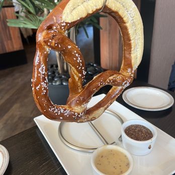 Harpoon Willy's - Warm Pretzel - Barbeque Near Me - Robbinsville Township, New Jersey Harpoon Willy's - Warm Pretzel - Barbeque Near Me - Robbinsville Township, New Jersey