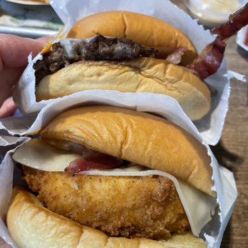 Shake Shack El Segundo - Top: hot ones bacon cheeseburger Bottom: hot ones chicken sandwich - Burgers Near Me - El Segundo, California
