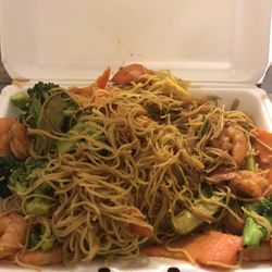 China Garden - Shrimp Singapore Noodles