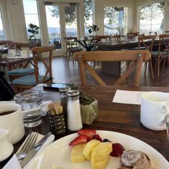 Carneros Resort and Spa - Hilltop Breakfast (Complimentary for direct bookings, $35 pp for others) - 2025 - Resorts Near Me - Napa, California Carneros Resort and Spa - Hilltop Breakfast (Complimentary for direct bookings, $35 pp for others) - 2025 - Resorts Near Me - Napa, California