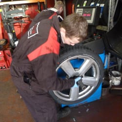 Pellon tyre and Autocentre