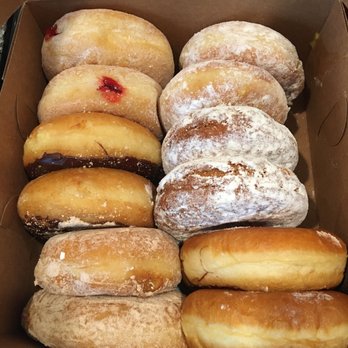 Linda’s Donuts - Top left going clockwise: jelly, lemon, powdered, chocolate frosted, apple spice, Boston cream - Donuts Near Me - Belmont, Massachusetts Linda’s Donuts - Top left going clockwise: jelly, lemon, powdered, chocolate frosted, apple spice, Boston cream - Donuts Near Me - Belmont, Massachusetts