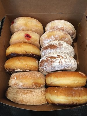 Linda's Donuts by null