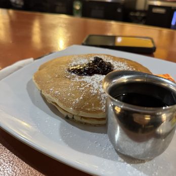 Manny's Place - Pancakes! - Burgers Near Me - Tacoma, Washington