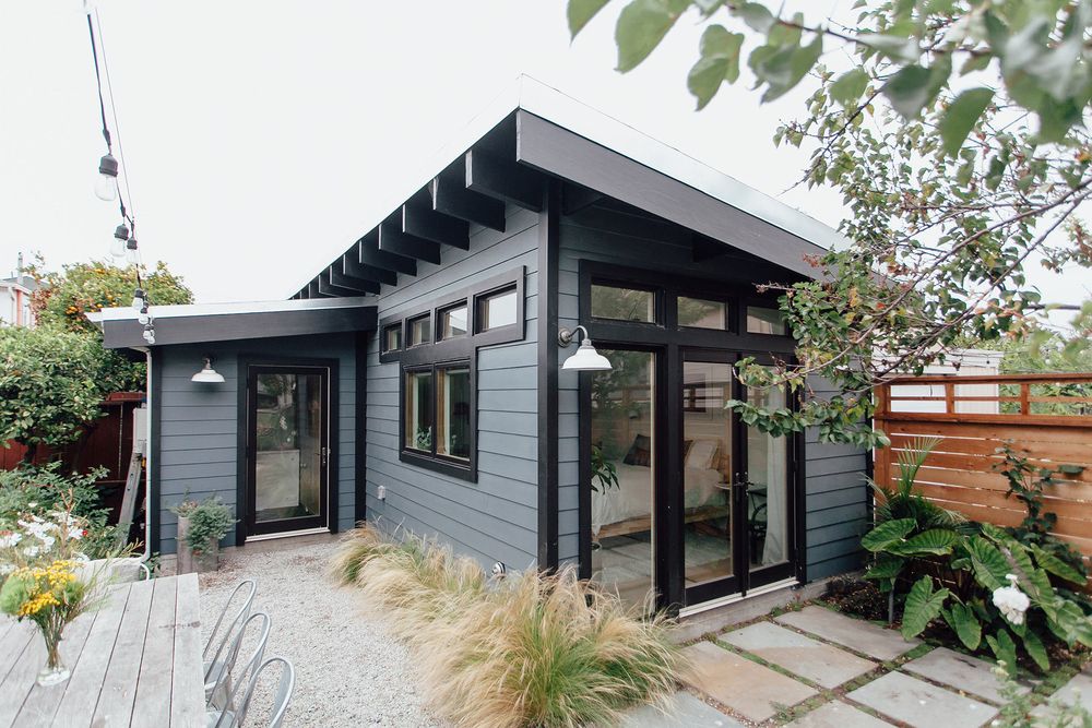 Slide of Hartstone Builders