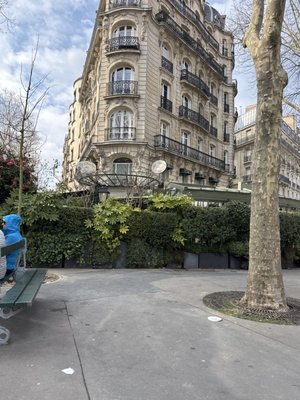 La Closerie des Lilas by null