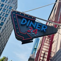 DINER 24 - Updated February 2026 - 543 Photos & 234 Reviews - 283 3rd