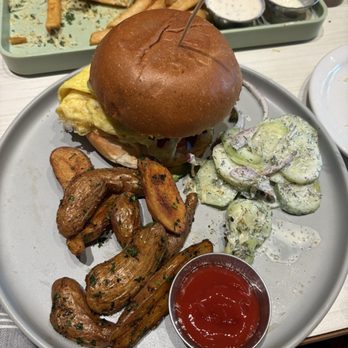 HUNGRY’S - RICE VILLAGE - Updated August 2025 - 1371 Photos & 1147 ...