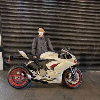 Munroe Motors - Fresh off the lot Ducati Panigale V2 - Motorcycle Dealers Near Me - San Francisco, California Munroe Motors - Fresh off the lot Ducati Panigale V2 - Motorcycle Dealers Near Me - San Francisco, California