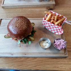 R burger - ROYAL BACON CHEESEBURGER
