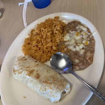 Lety's - Kids meal for my daughter - American Near Me - Fresno, California