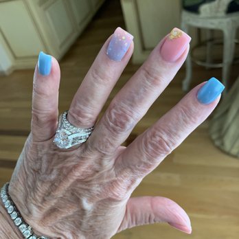 Hands Down - Totally love my nails by Thy! 💝 She is so talented and very creative.  She has lots of new nails art and I intend to try them all! 👍🏻👏🏻 - Nail Salons Near Me - Claremont, California