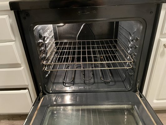 Kitchen Cleaning - Though Lindsey Cleaning is a brand new company, I have been in the cleaning industry for over 10 years and have a passion for cleanliness. From working in housekeeping, to wash houses, to taking on leading roles in the cleaning industry and the most important job of all, a mother of 7. I know how messy things can get in a blink of an eye and with Lindsey Cleaning we take pride in being as thorough as we possible can with every cleaning! Kitchen Cleaning - Though Lindsey Cleaning is a brand new company, I have been in the cleaning industry for over 10 years and have a passion for cleanliness. From working in housekeeping, to wash houses, to taking on leading roles in the cleaning industry and the most important job of all, a mother of 7. I know how messy things can get in a blink of an eye and with Lindsey Cleaning we take pride in being as thorough as we possible can with every cleaning!