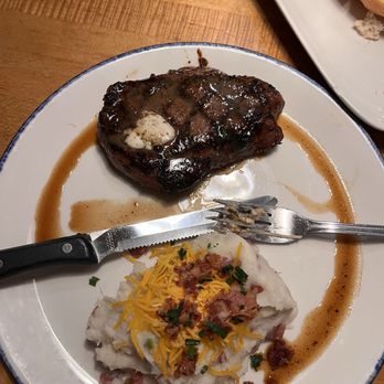 Landry's Seafood House - Top Sirloin Steak loaded mashed potatoes - Seafood Near Me - St. Louis, Missouri Landry's Seafood House - Top Sirloin Steak loaded mashed potatoes - Seafood Near Me - St. Louis, Missouri