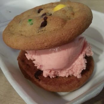 Insomnia Cookies - Cookiewich ($5) - Ice Cream & Frozen Yogurt Near Me - Chicago, Illinois Insomnia Cookies - Cookiewich ($5) - Ice Cream & Frozen Yogurt Near Me - Chicago, Illinois