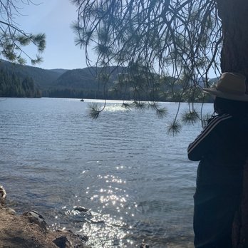 Lake Siskiyou - Lakes Near Me - Mt Shasta, California