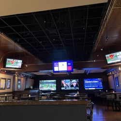 Bonnie & Clyde's Bar & Grill - Inside