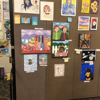 Bioscience High School - Bioscience Highschool Art Show - Elementary Schools Near Me - Phoenix, Arizona